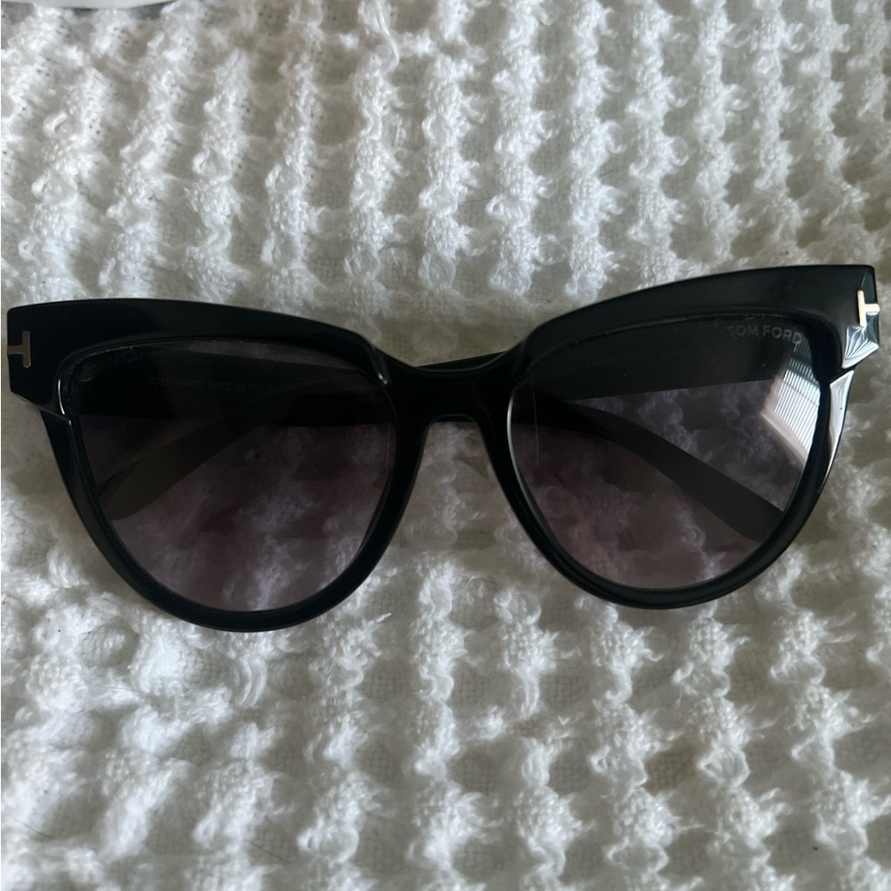 Tom Ford Black Cat-Eye Sunglasses